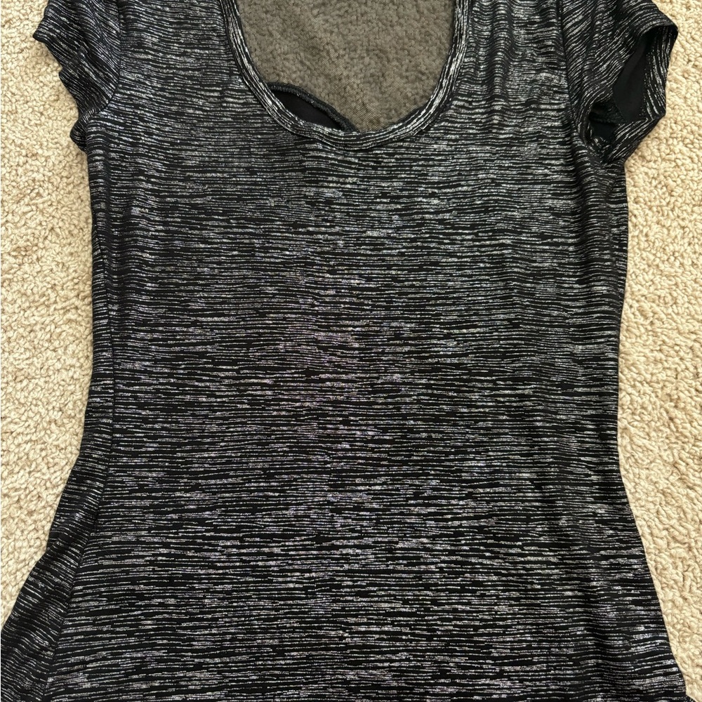 Size extra small shimmer top mesh
